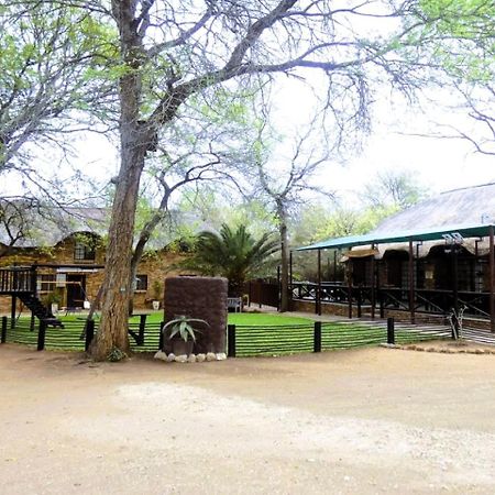 Weltevrede Lodge - Self Catering Houses Marloth Park Eksteriør billede