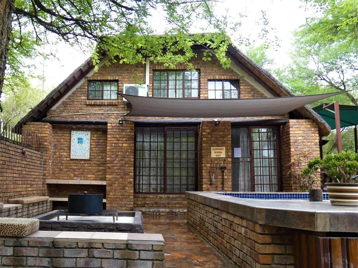 Weltevrede Lodge - Self Catering Houses Marloth Park Eksteriør billede